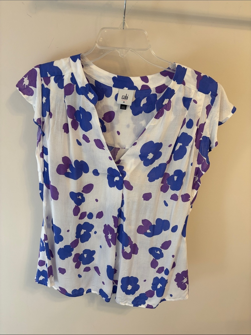 CAbi White Floral V-Neck Cap Sleeve Top in Blue & Purple Spots